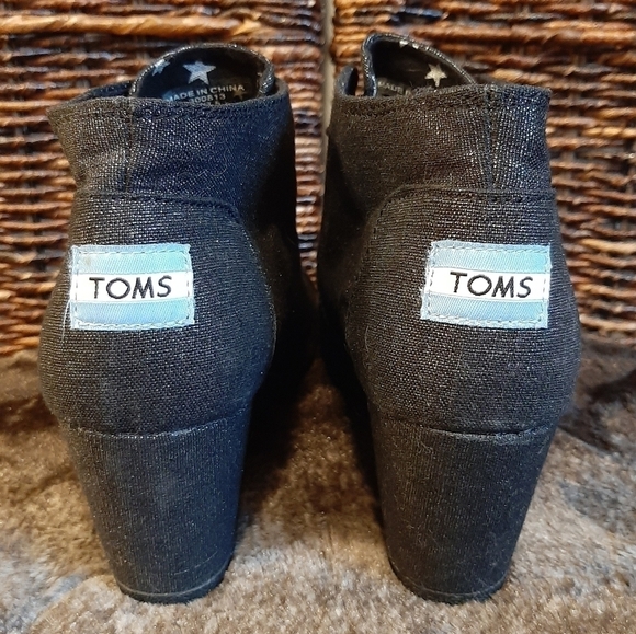 TOMS Women's 7.5 Black Metallic Desert Lace Up Wedge Ankle Booties Canvas Boho - Picture 3 of 6